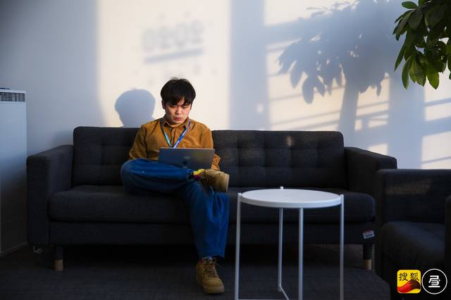 你不知道的段子手:舞台改变宅男,脱口秀救活"老赖"|图集