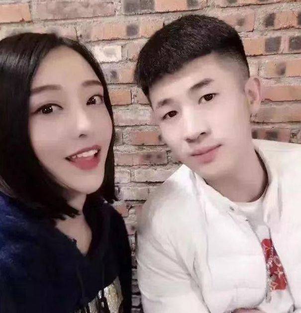某主播调侃仙洋:捧红了别人媳妇!马洪涛嘲讽李四!散打发圈四处奔波!