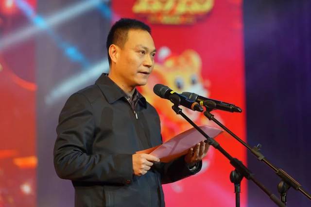 王洪生,朱建设,秦晓明等县四大班子领导与全县各界人士代表欢聚一堂