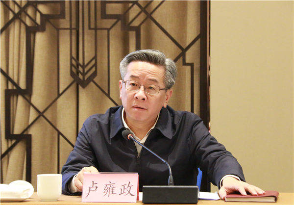 上述消息证实,新任贵州省委常委卢雍政已兼任省委宣传部部长职务.