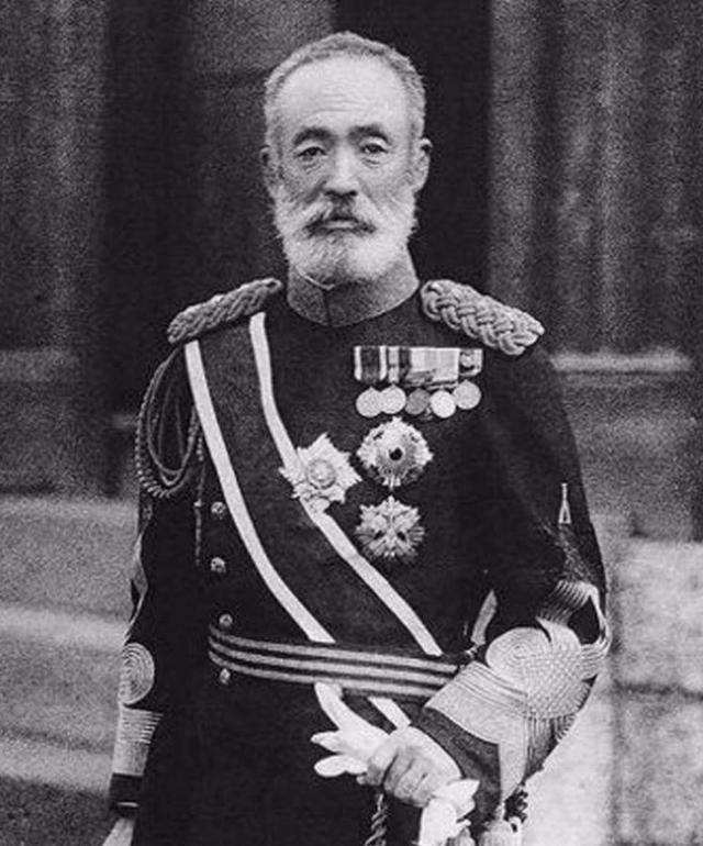 日本切腹自尽知多少?扇子切,十文字切,介错人方式好瘆人!