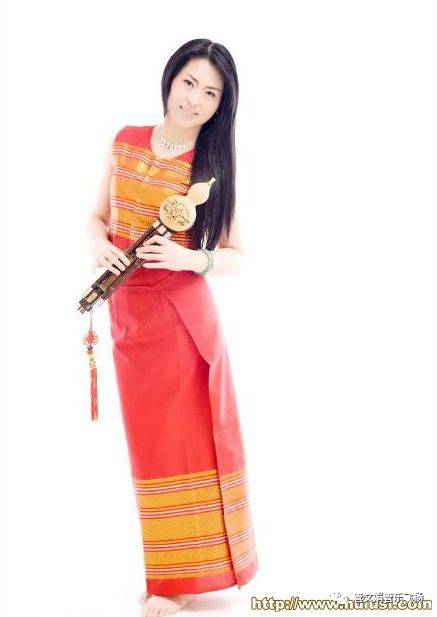 【葫芦丝曲欣赏】《雄狮之舞》刘凤琴演奏