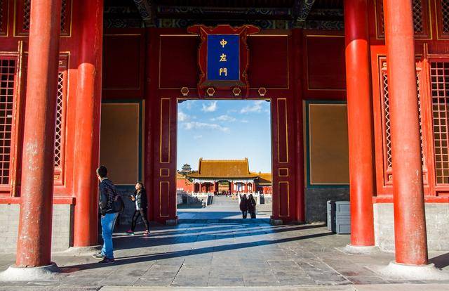 600岁的故宫住过24个皇帝，是中国最完整古建筑群，历时14年建成_手机搜狐网