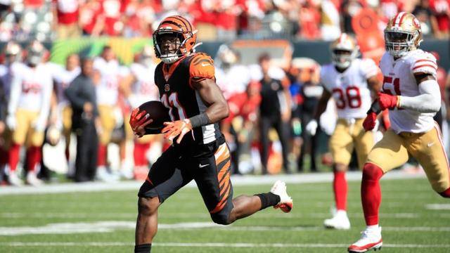 是2017年的新秀,辛辛那提孟加拉虎外接手,约翰罗斯(john ross),用了4