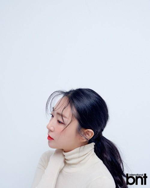 韩国女艺人李娜京最新杂志写真曝光_手机搜狐网