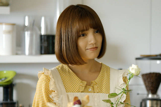 谢雨芝在大学时读的是企业管理专业,最后不仅成为了一名主持人,还成为