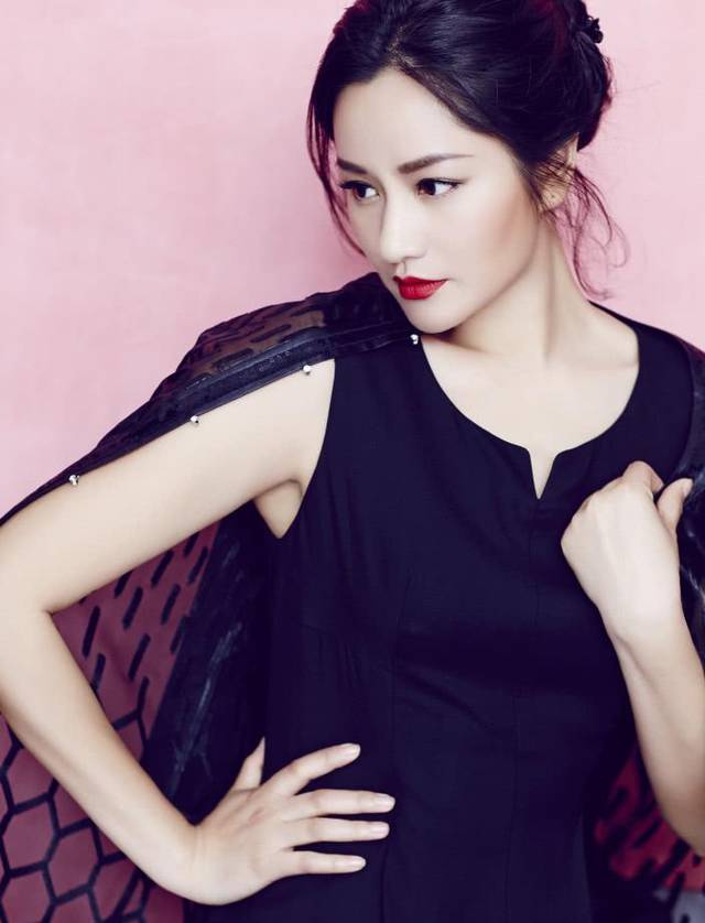 和瞿颖同居11年,被高圆圆倒追5年,"情场浪子"至今还是单身