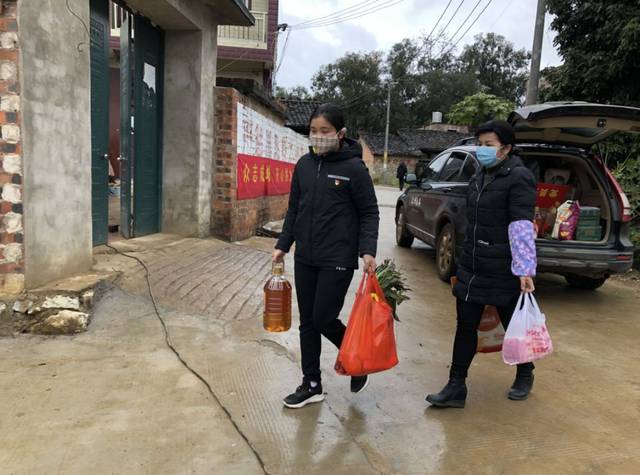 隔离不隔心!罗白乡为返乡隔离人员送温暖