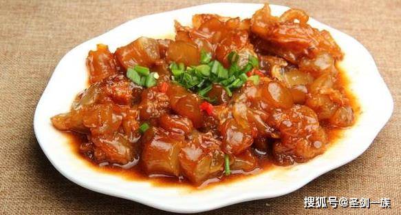 辣酱烧牛筋