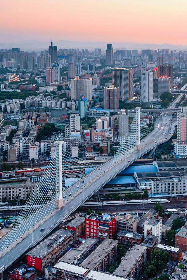 武汉"封城"后,我们还能走哪些重要的交通枢纽城市?