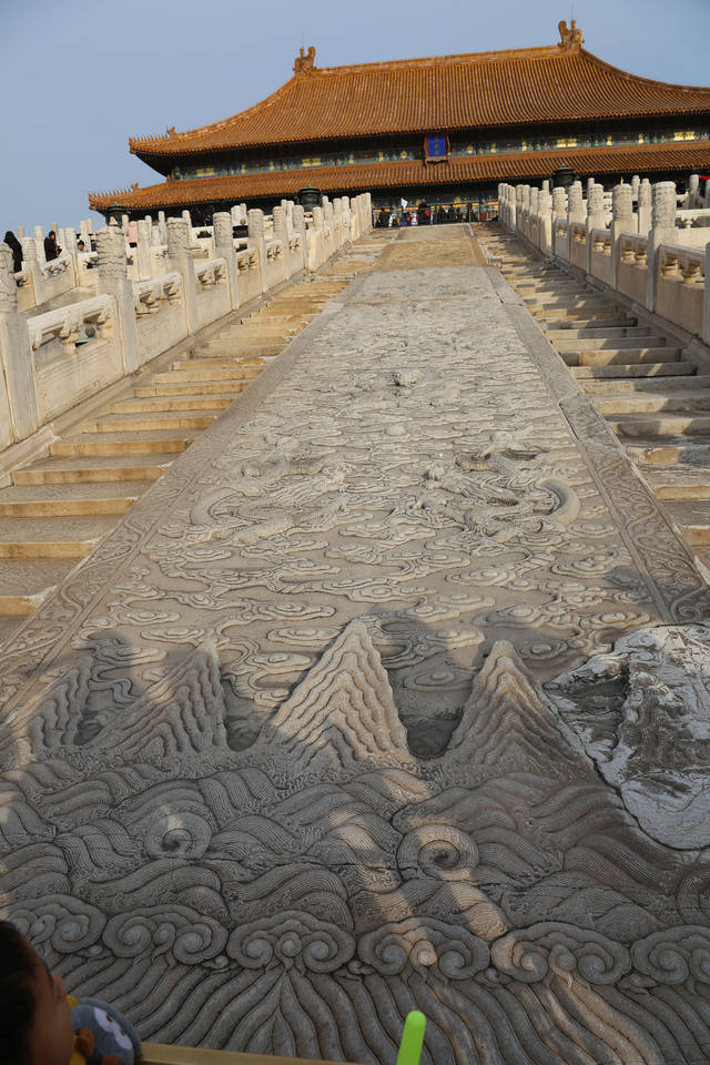 太和殿这块石雕上的须弥山用意何在?