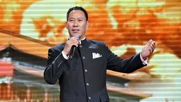 原创陈道明等艺术家元宵晚会上朗读相信,六人中有五位国家一级演员