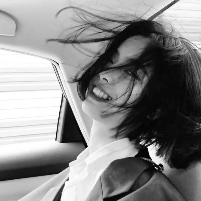 头像| 想做你的女朋友,你的太太,你孩子的妈,你的老伴儿