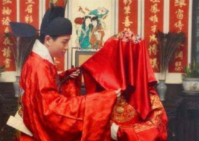 男女结婚之时，为什么一定要“一拜天地、二拜高堂、夫妻对拜”？_意思 