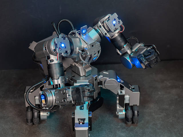 工匠社ganker ex格斗机器人评测:体感操控 圆你的机甲梦