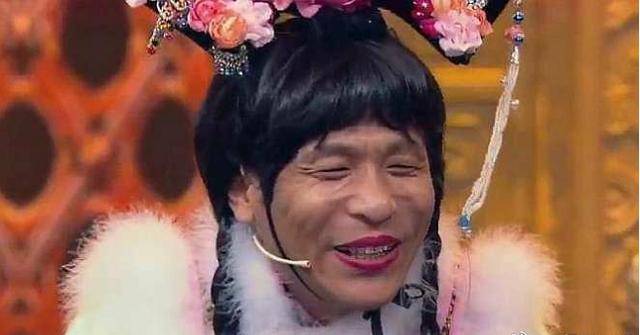 赵本山农村炕头拉二胡,女儿球球惊喜现身,宋小宝再现咖妃表情包