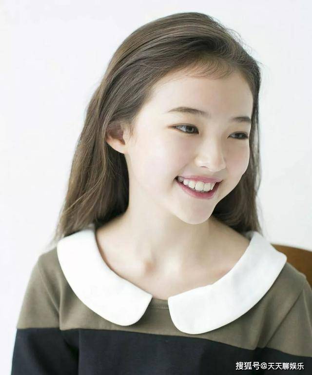 这位混血小萝莉,年仅12岁便是时尚圈炙手可热的小模特