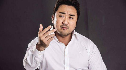 韩国凶狠强壮可爱的大叔马东锡