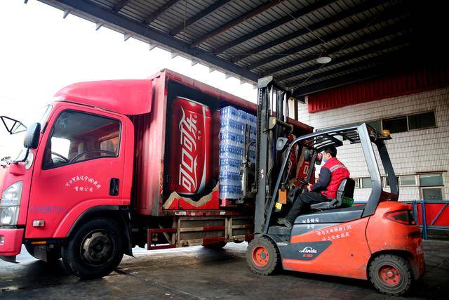 辽宁中粮可口可乐春天行动助威沈阳战"疫"