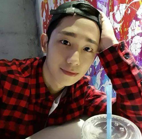 小奶狗丁海寅最全ins私照合辑快收藏