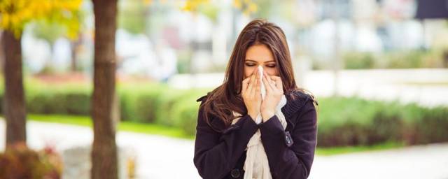 7,风寒咳嗽:咳嗽声重,且咽喉痒,痰稀薄色白,并伴有鼻塞,流清涕,舌苔