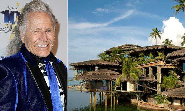 而性侵地点位于尼加德巴哈马的家中.