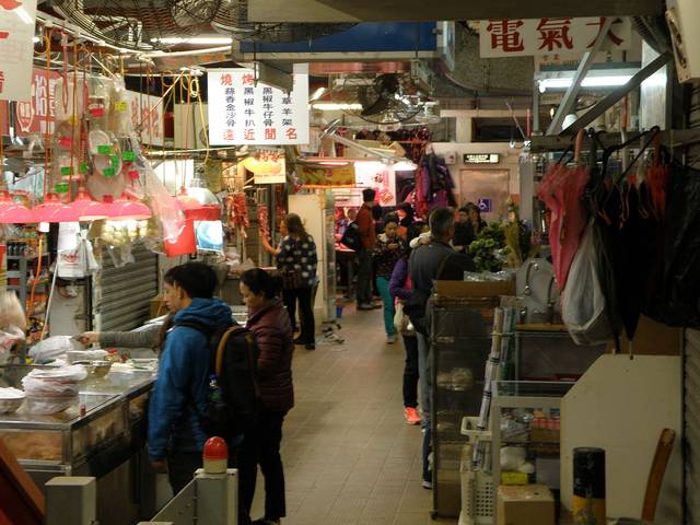 图遡|疫病之下,香港菜市场转型的启示
