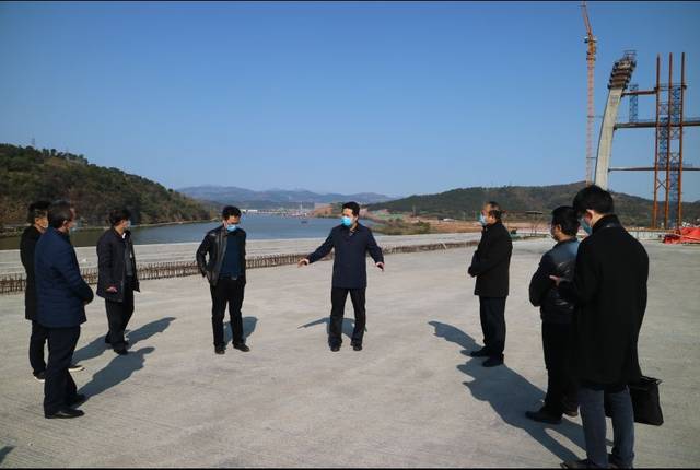 李欣副市长率队检查指导疫情防控和复工复产工作