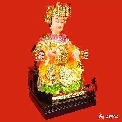 明隆庆年间县志载:"金竹林岭下,有翠峰岩,石壁凌山曾,色概清胜,旧曾有