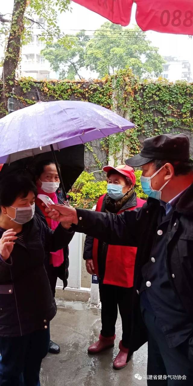 疫情防控时期好人好事多
