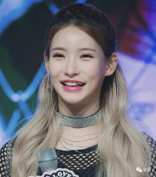 看到她整形前悔到锤腿!