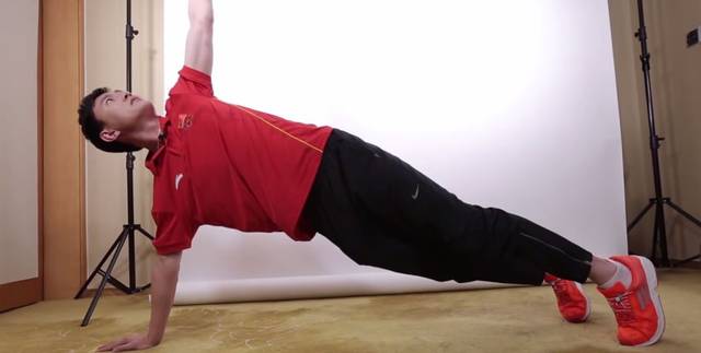 奥运冠军张继科,邹凯,周琦教你健身 奥运冠军仲满 你的腹肌一直练错了