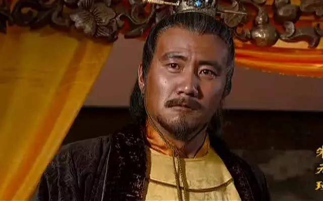 朱元璋搬入新宫殿,却每晚听到怪声,怒而下令:杀光修宫殿的工匠