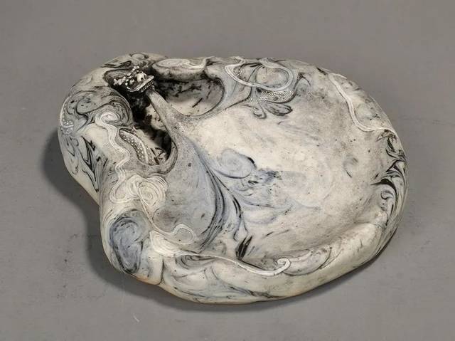 鼠”你最“宅” ——博物馆里的宝贝（二十五）：清绞釉云龙纹瓷砚_搜狐网