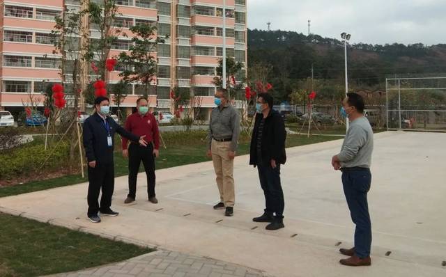 青秀区领导到刘圩中学检查指导新冠肺炎疫情防控工作
