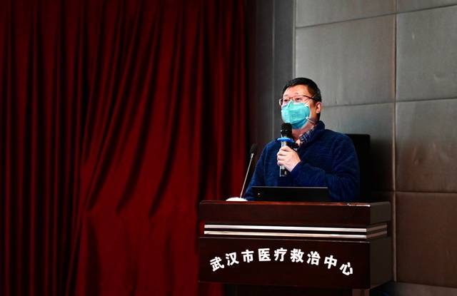 华中科技大学同济医学院法医病理学教授刘良发言.