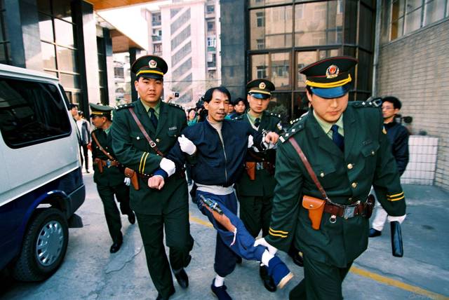 南医大杀人案凶手麻某钢已逍遥法外28年还能判他死刑吗