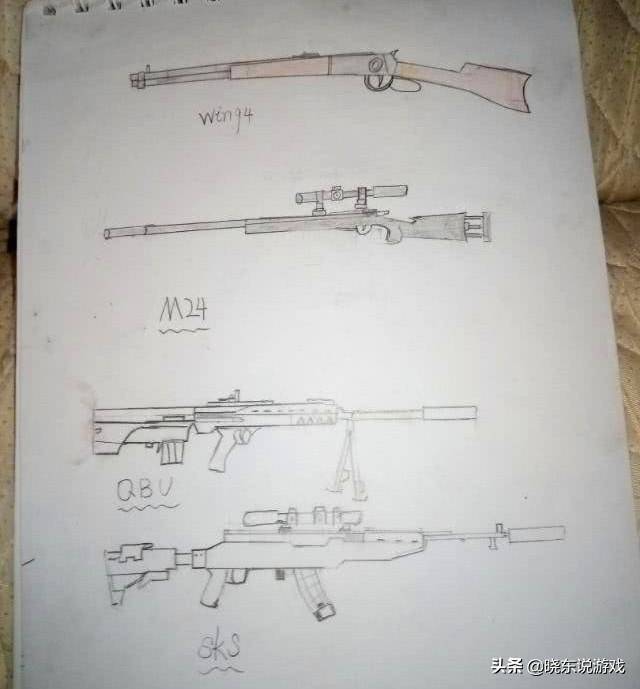 看到了这名同学画出来的各种武器枪械,虽然细节方面不够清楚,但从同学