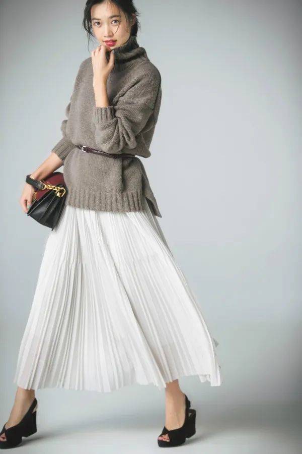流行单品白色百褶裙才是2020第一裙