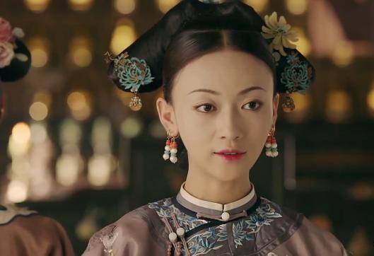 对应角色:《延禧攻略》富察容音(秦岚饰演),《如懿传》富察琅嬅(董洁