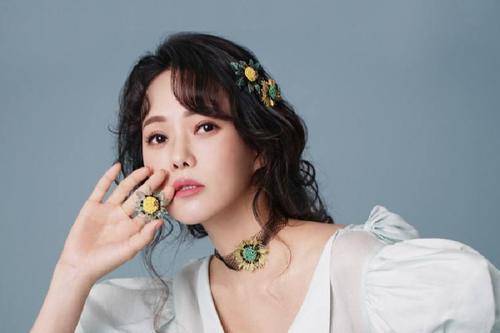 5位娱乐圈复姓明星:知道欧阳娜娜不算啥,伊能静其实也算_手机搜狐网