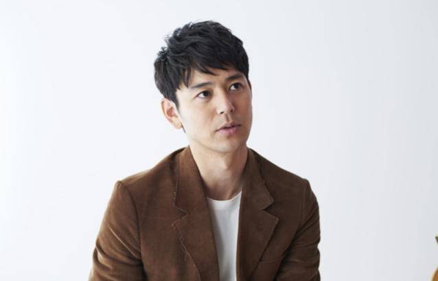 虽是日本演员,但早年来华发展,和柴智屏签约,出演了多部偶像剧.