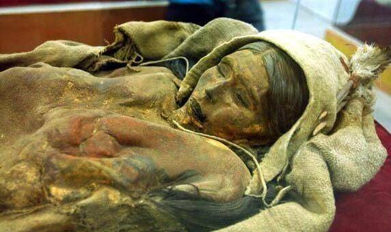 出土完好的古代女尸图片