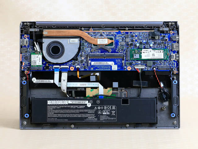 雷神mixbook air轻薄笔记本评测:924克机身让移动办公如此轻松