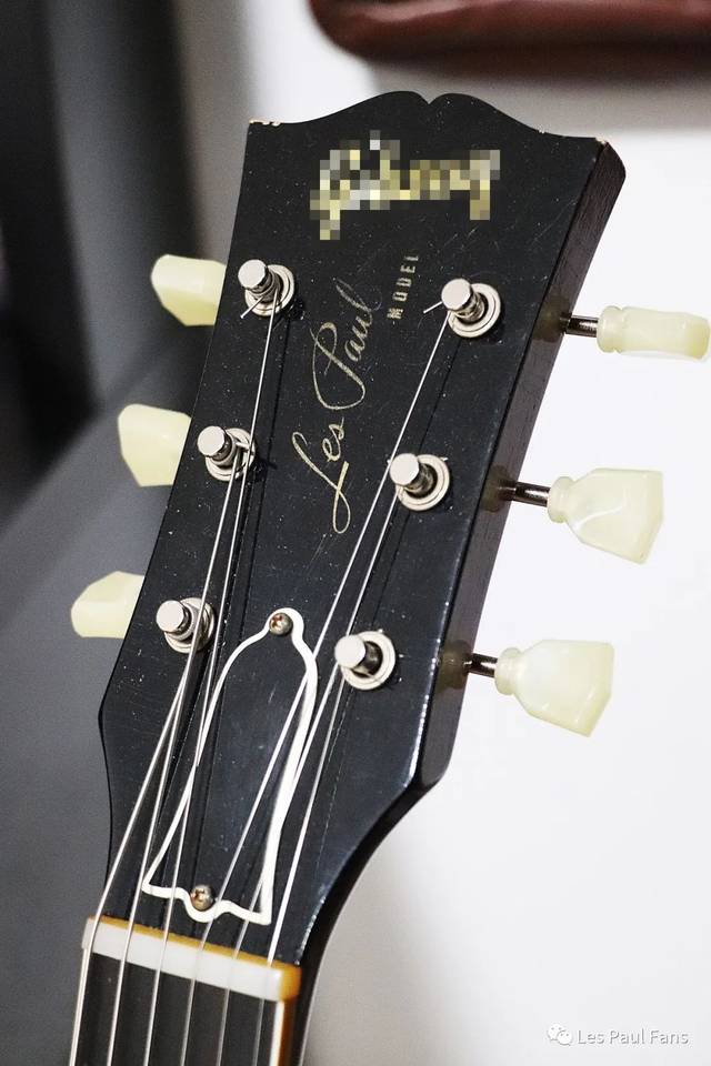 gibsonlogo,并不是那么对称的琴头,所谓美国佬的手工气质吧