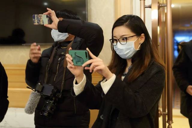 风景靓丽的巾帼战线中也有不少广东面孔, 她们诠释着 低调务实,敢