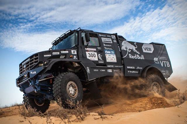 【卡车】被人遗忘的长头kamaz拉力赛车