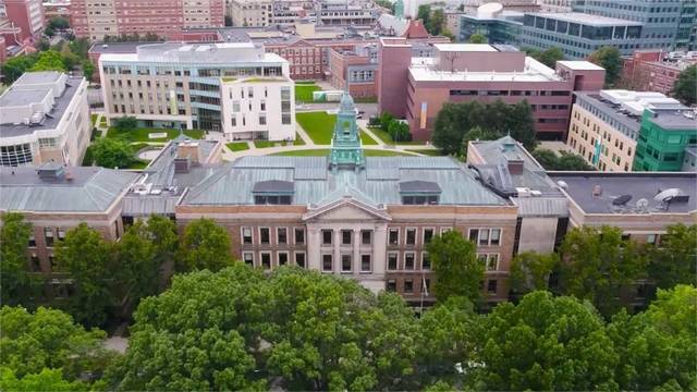 simmons university西蒙斯大学对于蕴藏领导者潜力的你,一定不要错过