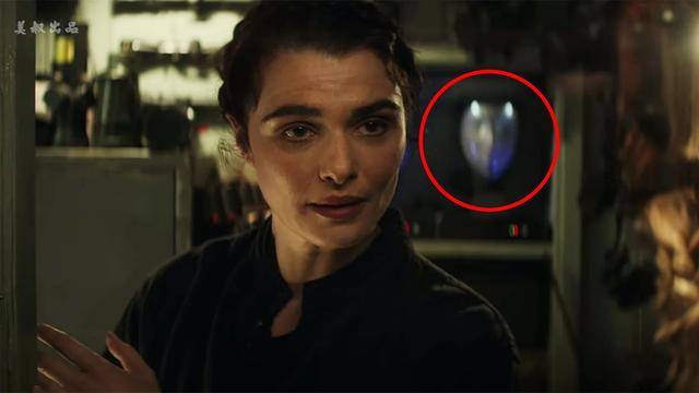 铁娘子面具出现在镜头中