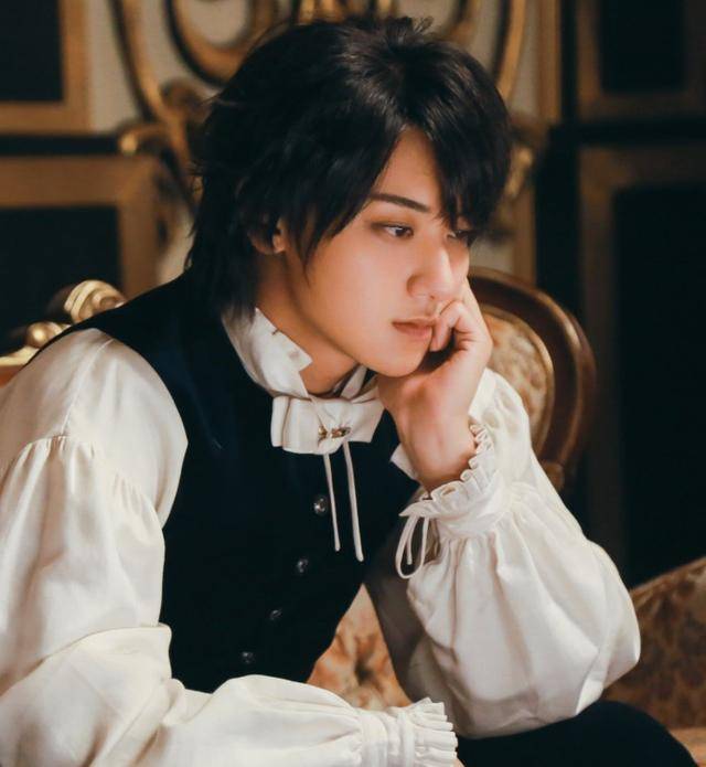 《热血同行》崇利明:命运浮沉,民国最悲情的飒血"逆行者"